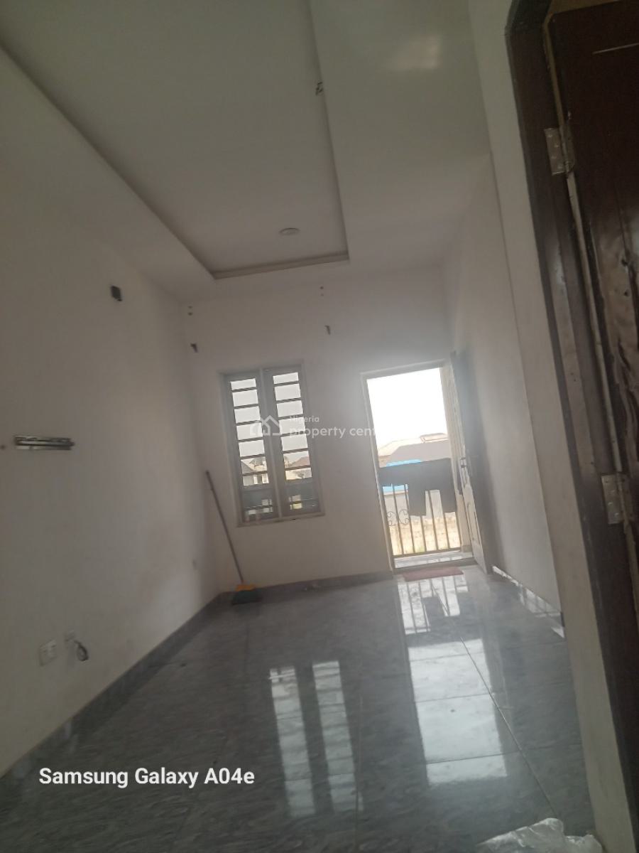 Spacious Lovely Fine 2bedroom Flat Upstairs, Unity Estate Badore Ajah Lagos, Badore, Ajah, Lagos, Flat / Apartment for Rent