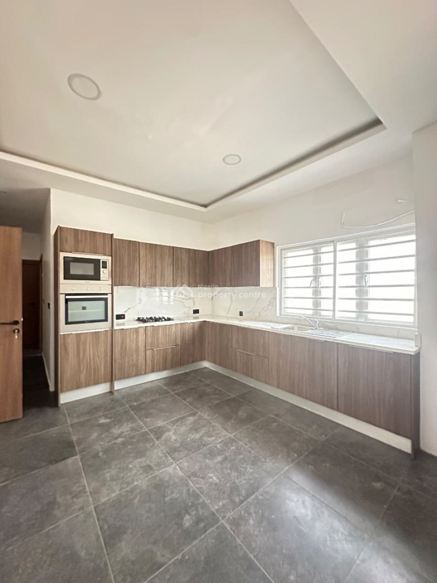 Clean & Spacious 3 Bedroom Flat with Elevator & Swimming Pool, Ikate, Lekki, Lagos, Flat / Apartment for Rent