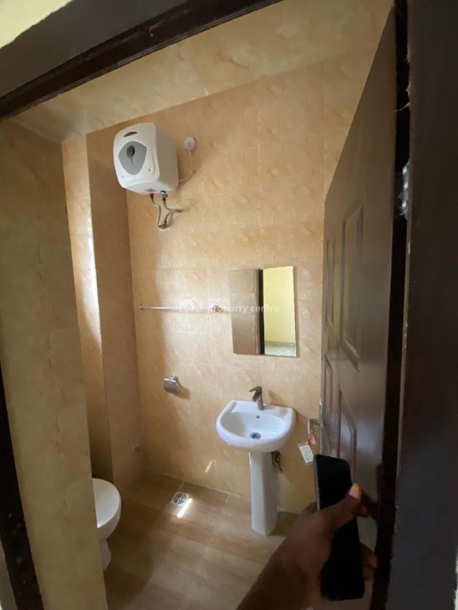 2 Bedrooms Flat, Peninsula Gardens Estate, Sangotedo, Ajah, Lagos, Flat / Apartment for Rent