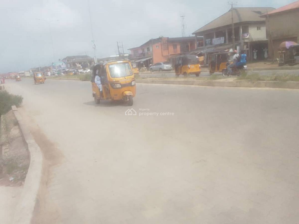 6flats of 3units 3bedroom & 2units 2bedroom Flats on 2 and Half Plots, Owutu Ishawo Road Via Agric Bus Stop Ikorodu, Isawo, Ikorodu, Lagos, Block of Flats for Sale