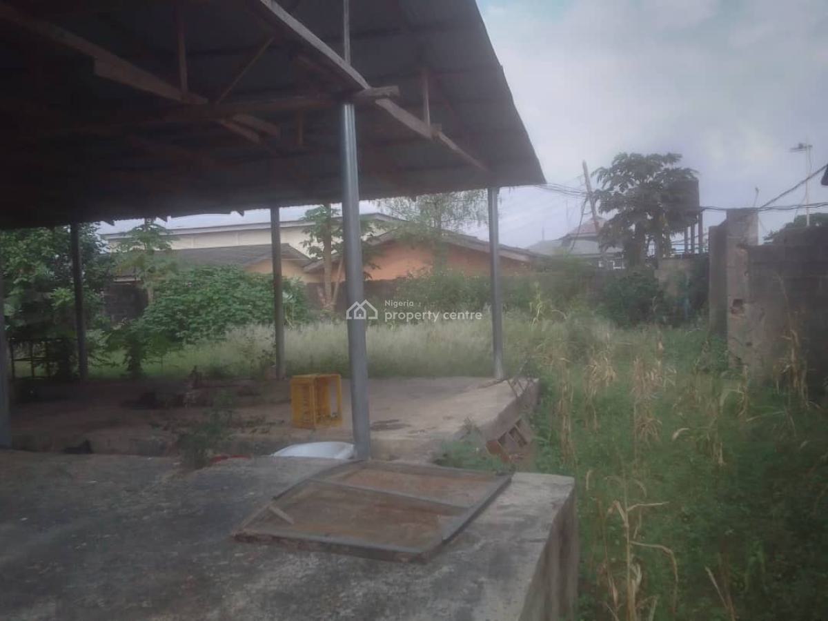 6flats of 3units 3bedroom & 2units 2bedroom Flats on 2 and Half Plots, Owutu Ishawo Road Via Agric Bus Stop Ikorodu, Isawo, Ikorodu, Lagos, Block of Flats for Sale