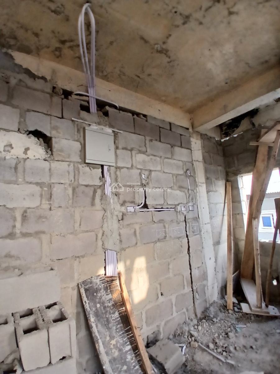 Luxury 1 Bedroom Apartment in Surulere-- High Return of Investment, Surulere, Lagos State, Surulere, Lagos, Mini Flat (room and Parlour) for Sale