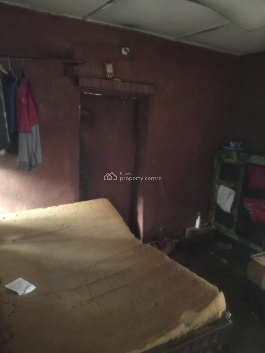 2bedroom in Mile2 Estate, Mile 2 Estate, Amuwo Odofin, Lagos, Flat / Apartment for Rent