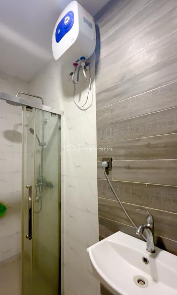 Spacious Masters Bedroom in a  Shared Duplex { Video}, Imperial Oak @ Royal Pine Gate 3 Orchid Road, Lekki, Lagos, Self Contain (single Rooms) for Rent