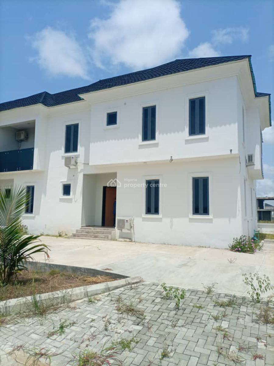 Vety Sweet 5bedroom Semi Detached House at Lekki, Osapa Corrie Creek Estate, Osapa, Lekki, Lagos, Semi-detached Duplex for Sale