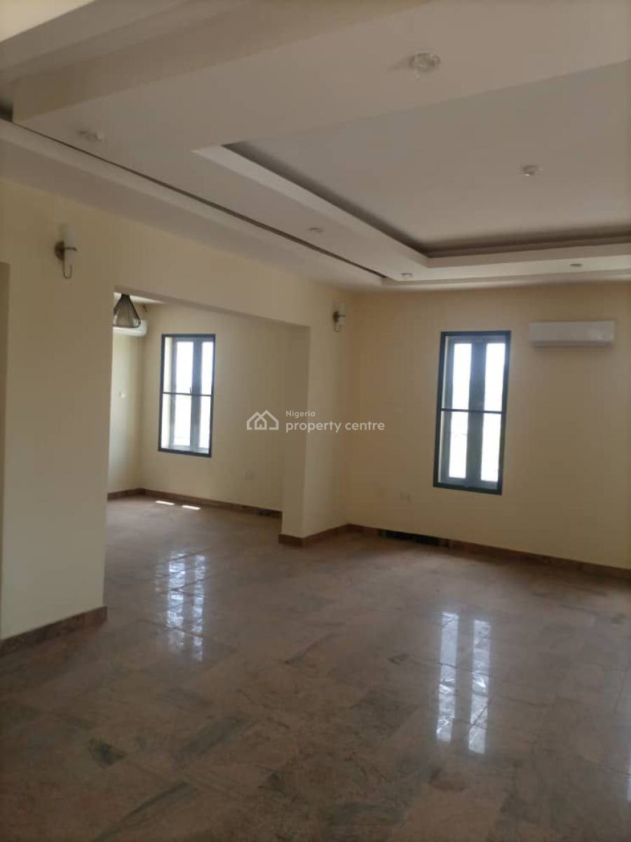 Vety Sweet 5bedroom Semi Detached House at Lekki, Osapa Corrie Creek Estate, Osapa, Lekki, Lagos, Semi-detached Duplex for Sale