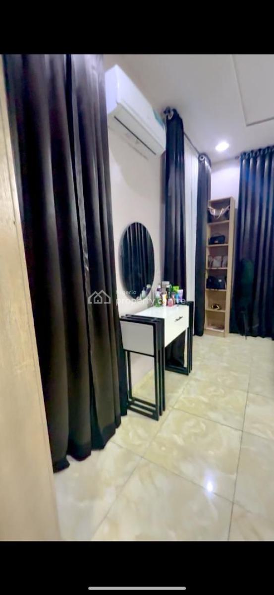 Spacious Masters Bedroom in a Serene Location, Royal Pine Gate 3, Orvhid Riad, Lekki, Lagos, Lekki, Lagos, Self Contain (single Rooms) for Rent