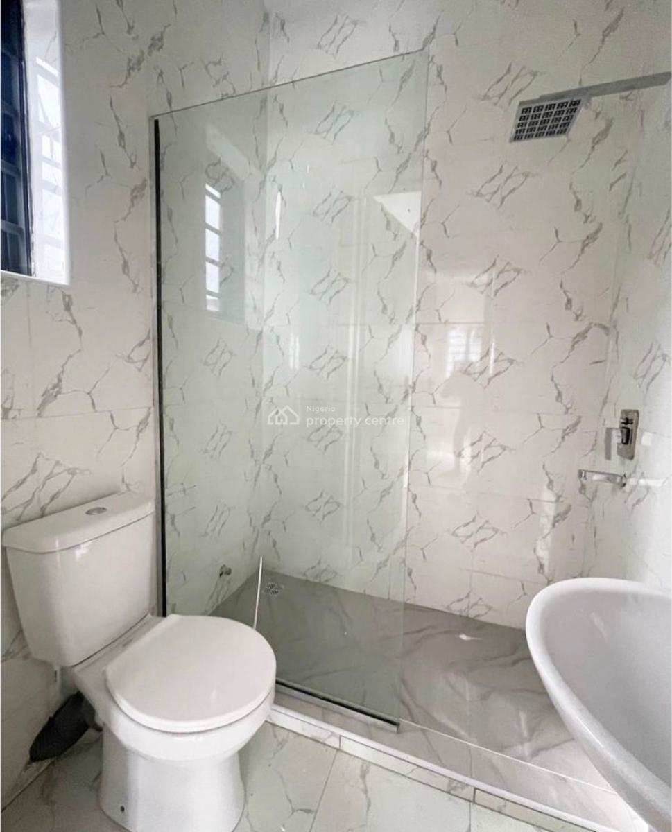 Well Serviced 2 Bedroom Apartment with Excellent Facilities, Vgc. Lekki, Lekki, Lagos, Flat / Apartment for Sale