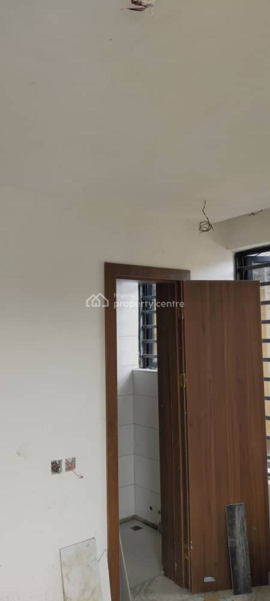 2 Bedrooms Apartments at Ologolo Lekki, Ologolo, Lekki, Lagos, Flat / Apartment for Sale