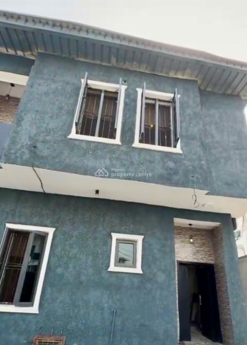 Spacious with 2 Toilets, Chevron Alternative, Lekki, Lagos, Mini Flat (room and Parlour) for Rent