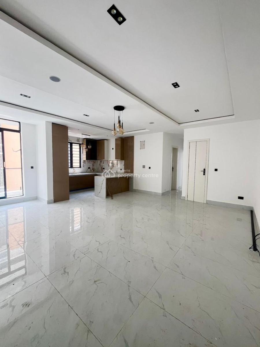 Beautiful 2 Bedroom Apartment with Gym️, Lekki Phase 1, Lekki, Lagos, Flat / Apartment for Sale