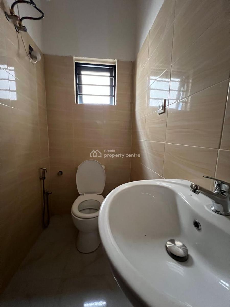 Converted Mini Flat Upstairs with Full Kitchen & Balcony, Oral Estate Opp Eleganza Bustop, Lekki, Lagos, Mini Flat (room and Parlour) for Rent