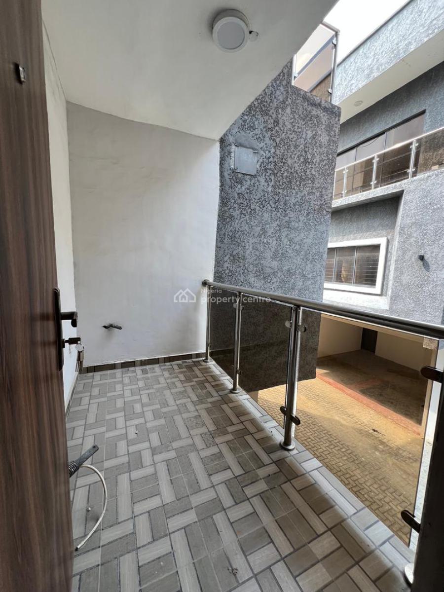 Converted Mini Flat Upstairs with Full Kitchen & Balcony, Oral Estate Opp Eleganza Bustop, Lekki, Lagos, Mini Flat (room and Parlour) for Rent