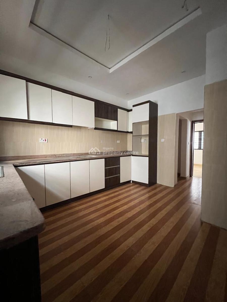 Converted Mini Flat Upstairs with Full Kitchen & Balcony, Oral Estate Opp Eleganza Bustop, Lekki, Lagos, Mini Flat (room and Parlour) for Rent