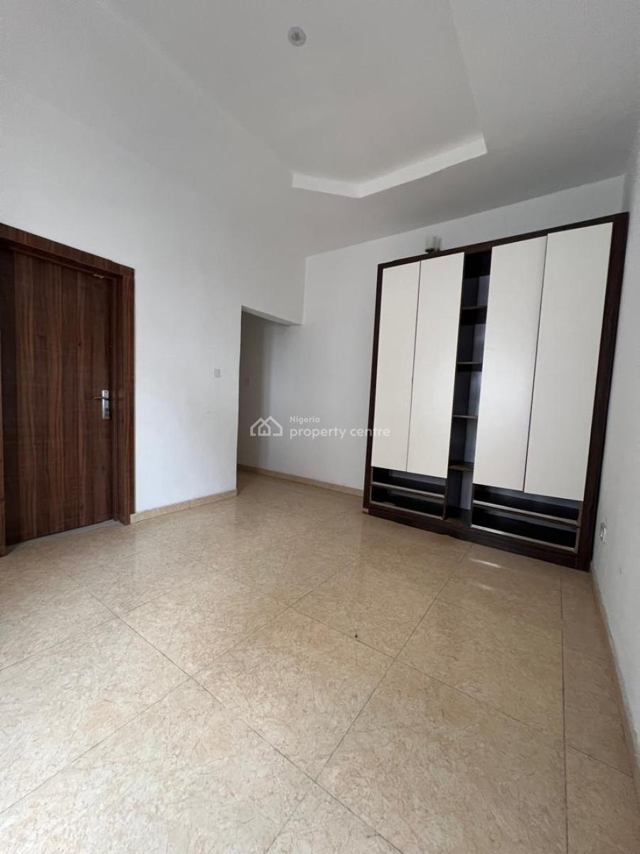 Converted Mini Flat Upstairs with Full Kitchen & Balcony, Oral Estate Opp Eleganza Bustop, Lekki, Lagos, Mini Flat (room and Parlour) for Rent