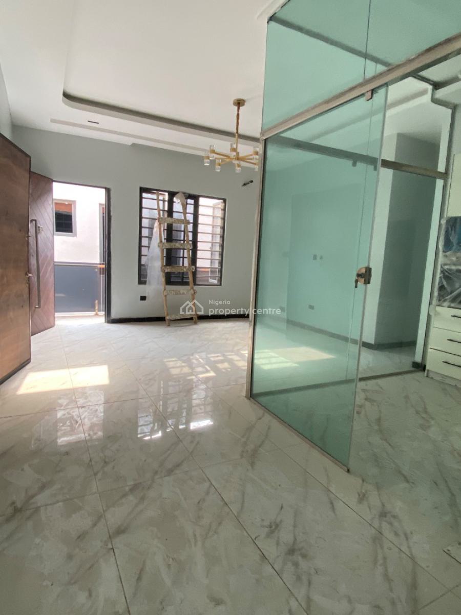 Luxury Serviced Standard 2 Bedroom Flat, Off Admiralty Way, Lekki Phase 1, Lekki, Lagos, Flat / Apartment for Rent