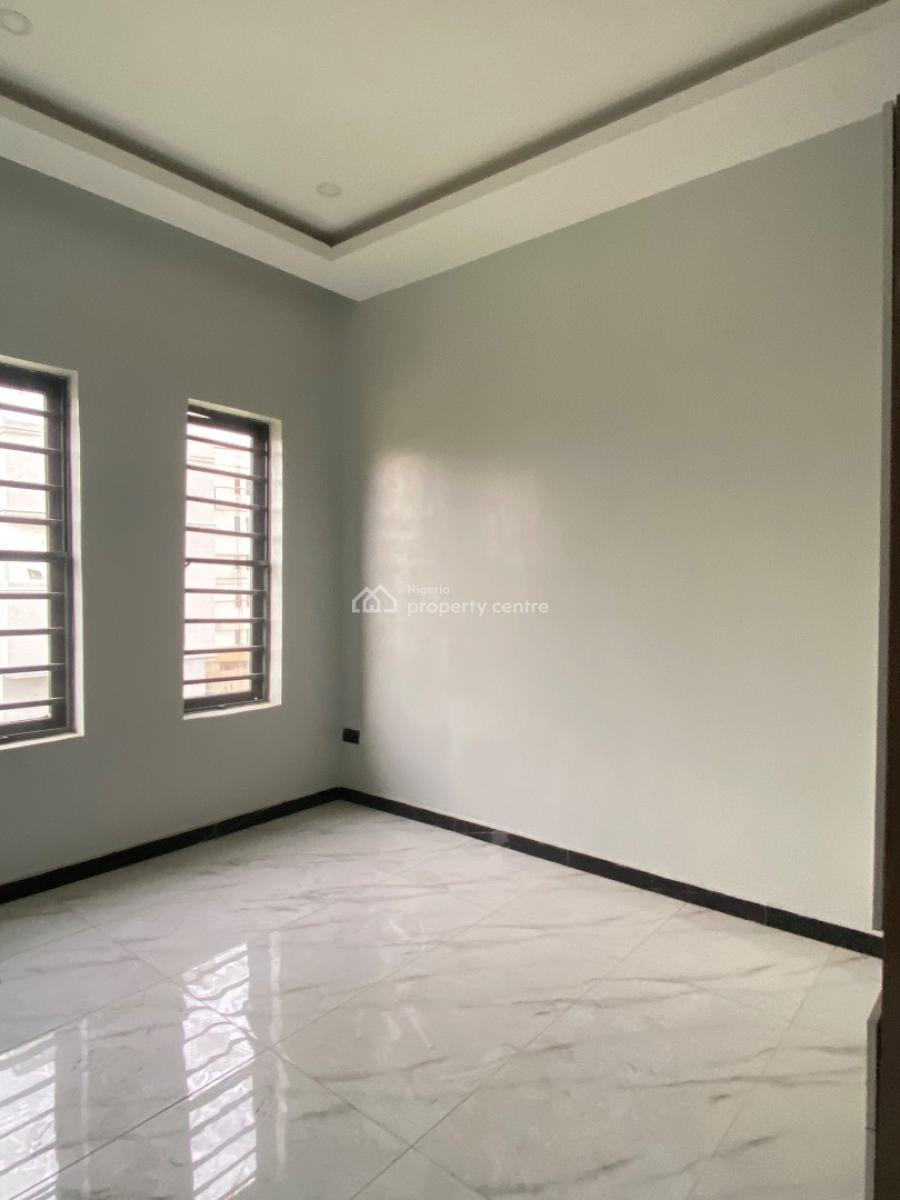 Luxury Serviced Standard 2 Bedroom Flat, Off Admiralty Way, Lekki Phase 1, Lekki, Lagos, Flat / Apartment for Rent