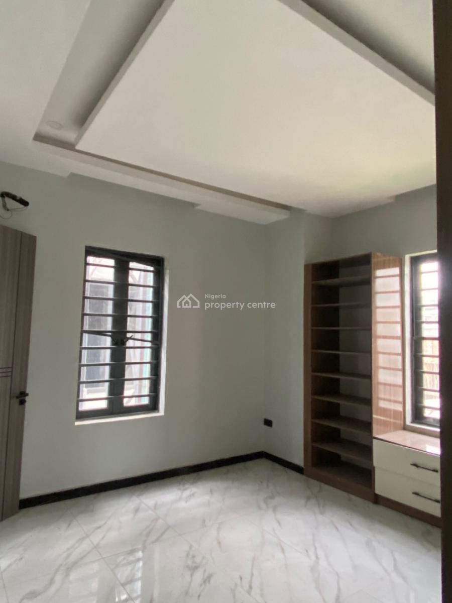 Luxury Serviced Standard 2 Bedroom Flat, Off Admiralty Way, Lekki Phase 1, Lekki, Lagos, Flat / Apartment for Rent