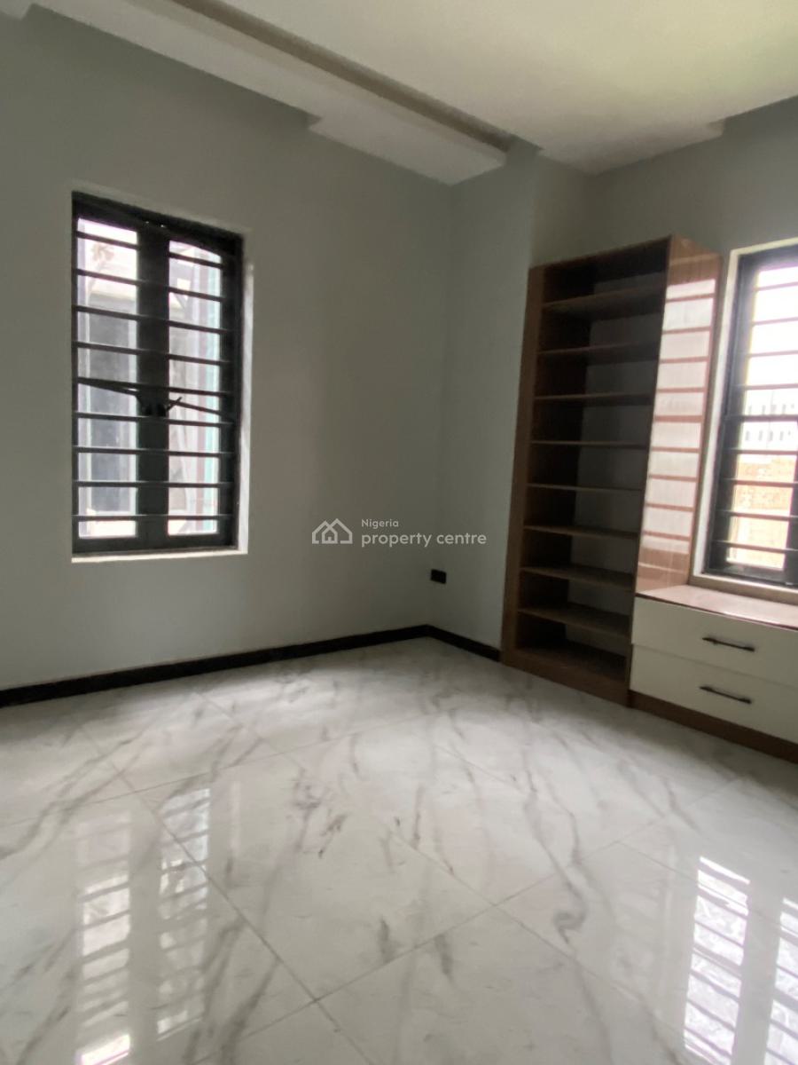 Luxury Serviced Standard 2 Bedroom Flat, Off Admiralty Way, Lekki Phase 1, Lekki, Lagos, Flat / Apartment for Rent