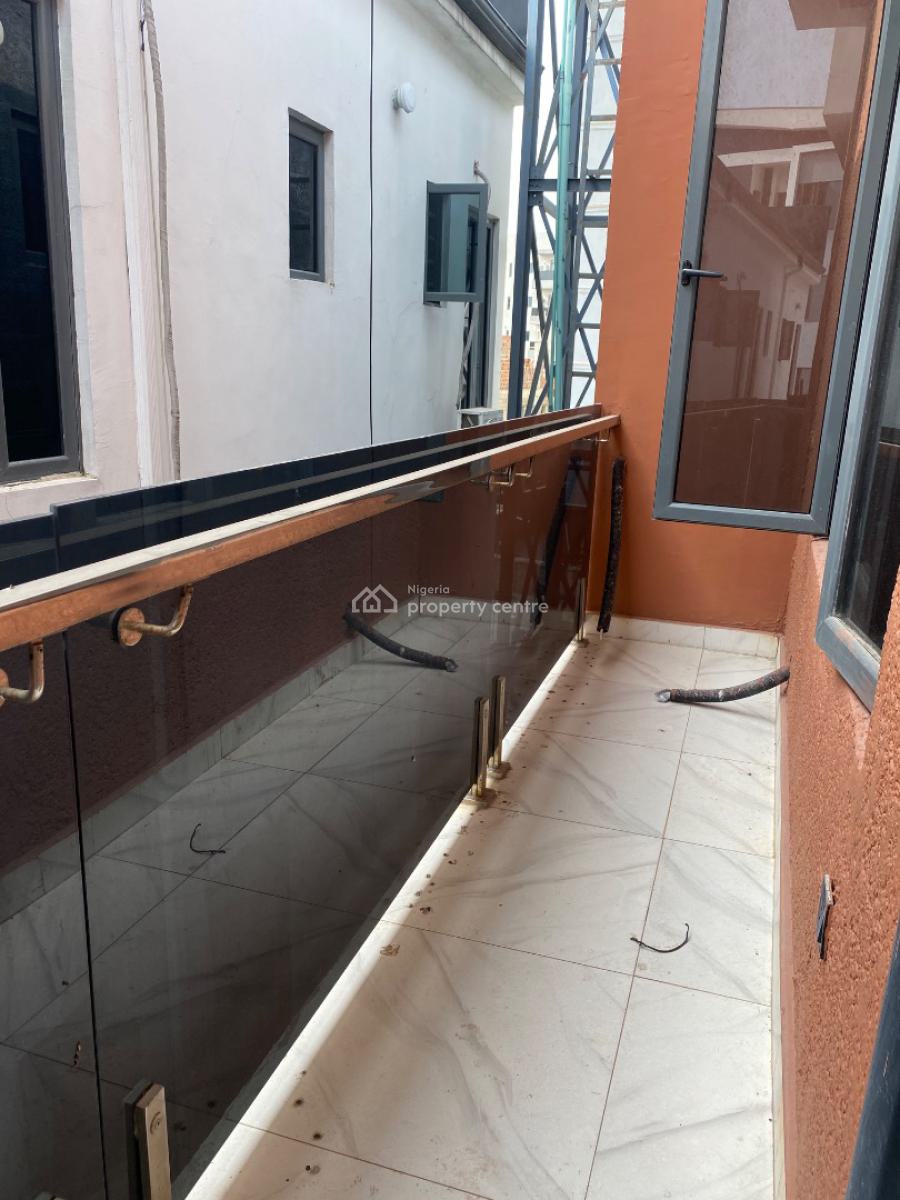 Luxury Serviced Standard 2 Bedroom Flat, Off Admiralty Way, Lekki Phase 1, Lekki, Lagos, Flat / Apartment for Rent