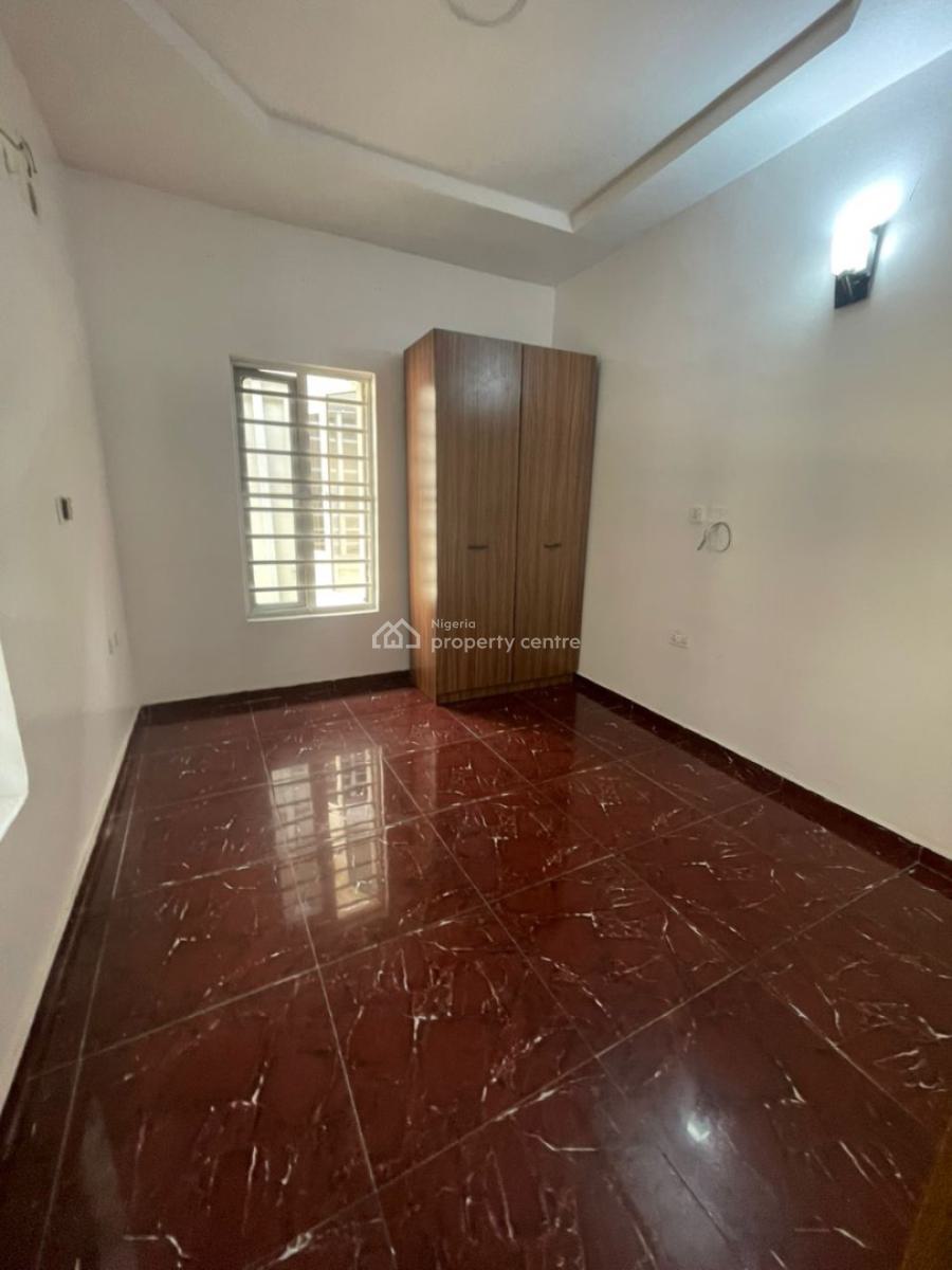 Well Renovated 4 Bedroom Duplex  with Bq, Osapa, Lekki, Lagos, Semi-detached Duplex for Rent