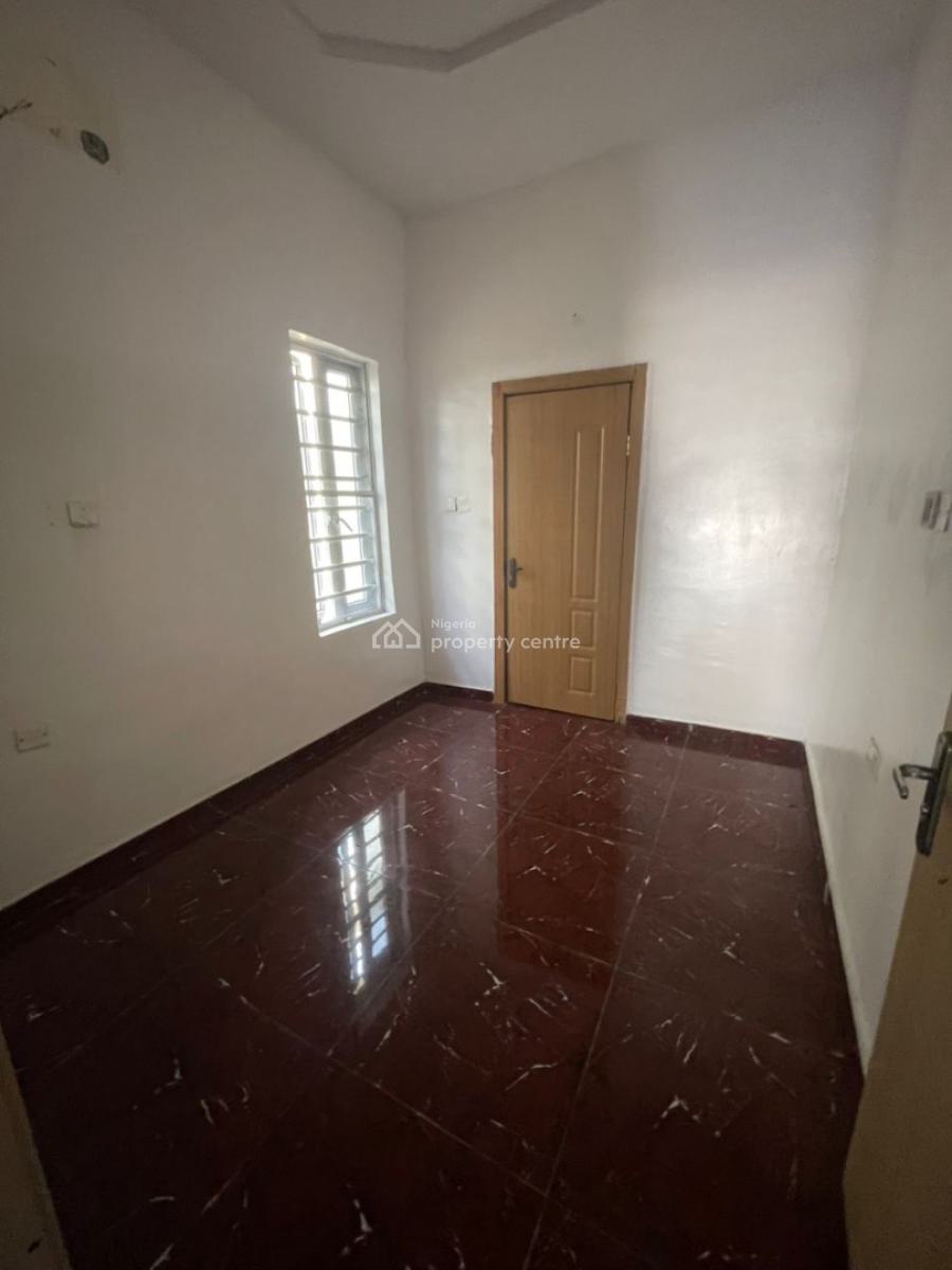 Well Renovated 4 Bedroom Duplex  with Bq, Osapa, Lekki, Lagos, Semi-detached Duplex for Rent
