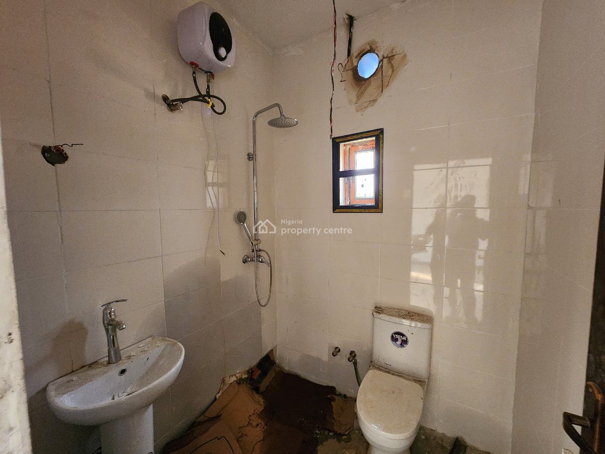 Brand New 2 Bedroom Luxury Apartment at Karu Phase I, Abuja, Works and Housing Estate, Karu, Abuja, Flat / Apartment for Sale