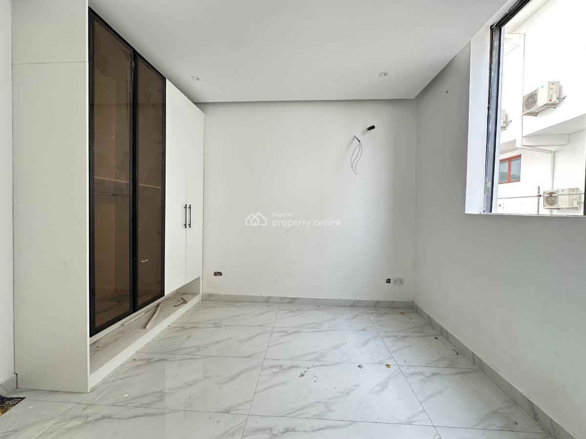 Luxury and Admirable 2 Bedroom Apartment with Swimming Pool with Acs, Lekki Phase 1, Lekki, Lagos, Flat / Apartment for Sale