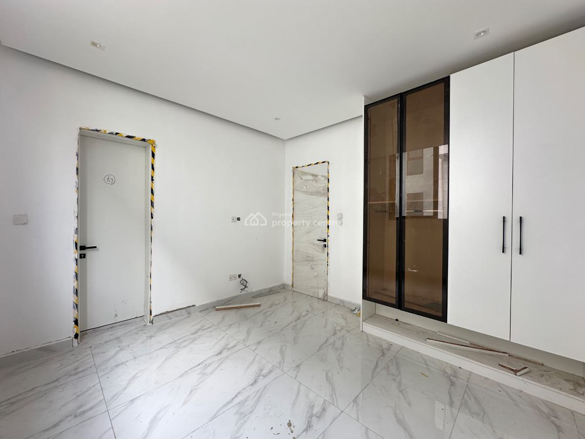 Luxury and Admirable 2 Bedroom Apartment with Swimming Pool with Acs, Lekki Phase 1, Lekki, Lagos, Flat / Apartment for Sale