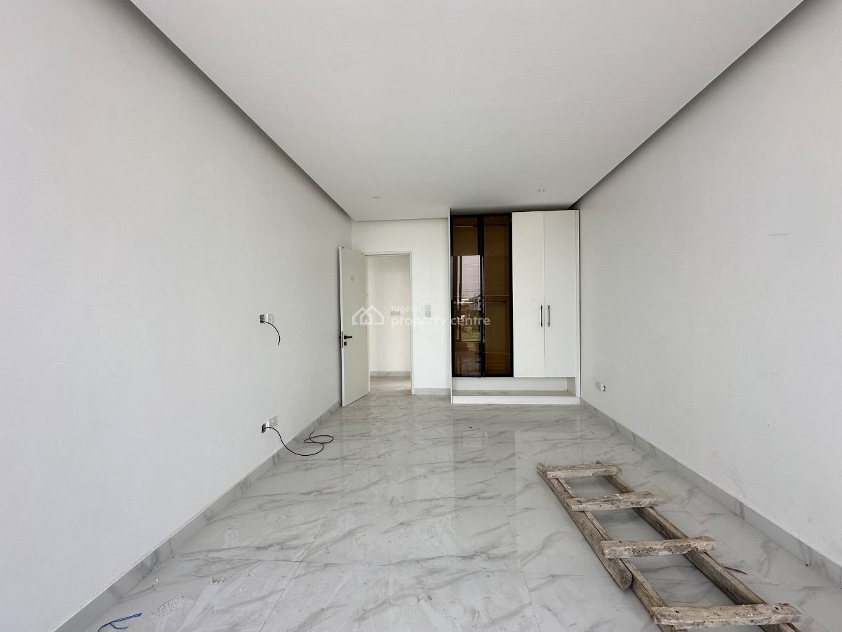 Luxury and Admirable 2 Bedroom Apartment with Swimming Pool with Acs, Lekki Phase 1, Lekki, Lagos, Flat / Apartment for Sale