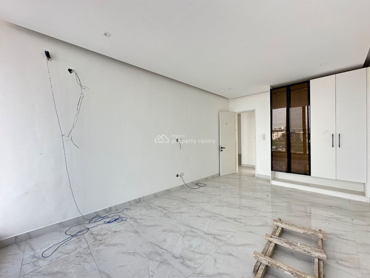 Luxury and Admirable 2 Bedroom Apartment with Swimming Pool with Acs, Lekki Phase 1, Lekki, Lagos, Flat / Apartment for Sale