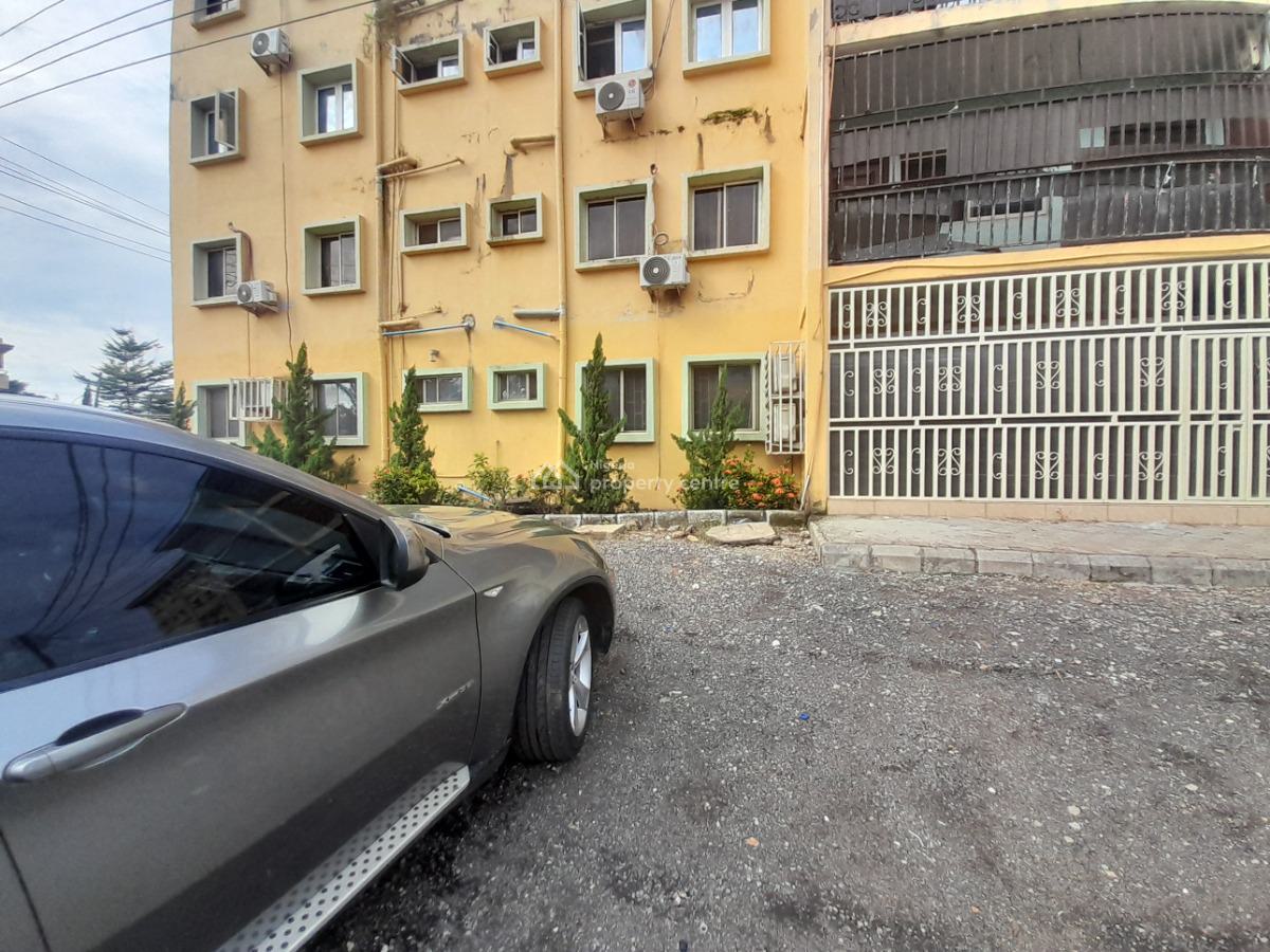 Well Located 4 Bedroom Apartment, Zone 1, Wuse, Abuja, Flat / Apartment for Rent