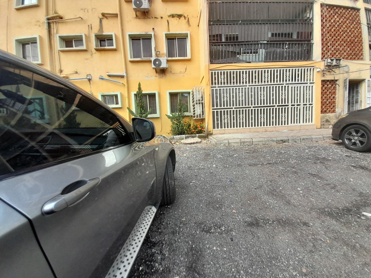 Well Located 4 Bedroom Apartment, Zone 1, Wuse, Abuja, Flat / Apartment for Rent