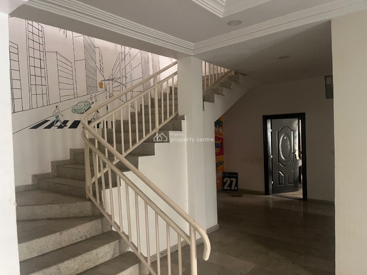 Massive 5 Bedrooms Detached House with 2 Bedrooms Bq, Lekki Phase 1, Lekki, Lagos, Commercial Property for Rent