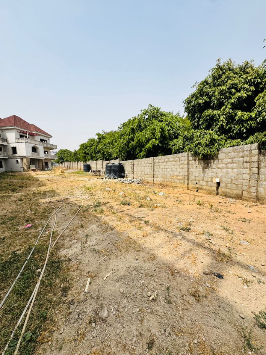 Strategically Located 5units Semi Finished & Redevelopable Property, Off Ibb Boulevard Way, Maitama District, Abuja, Detached Duplex for Sale