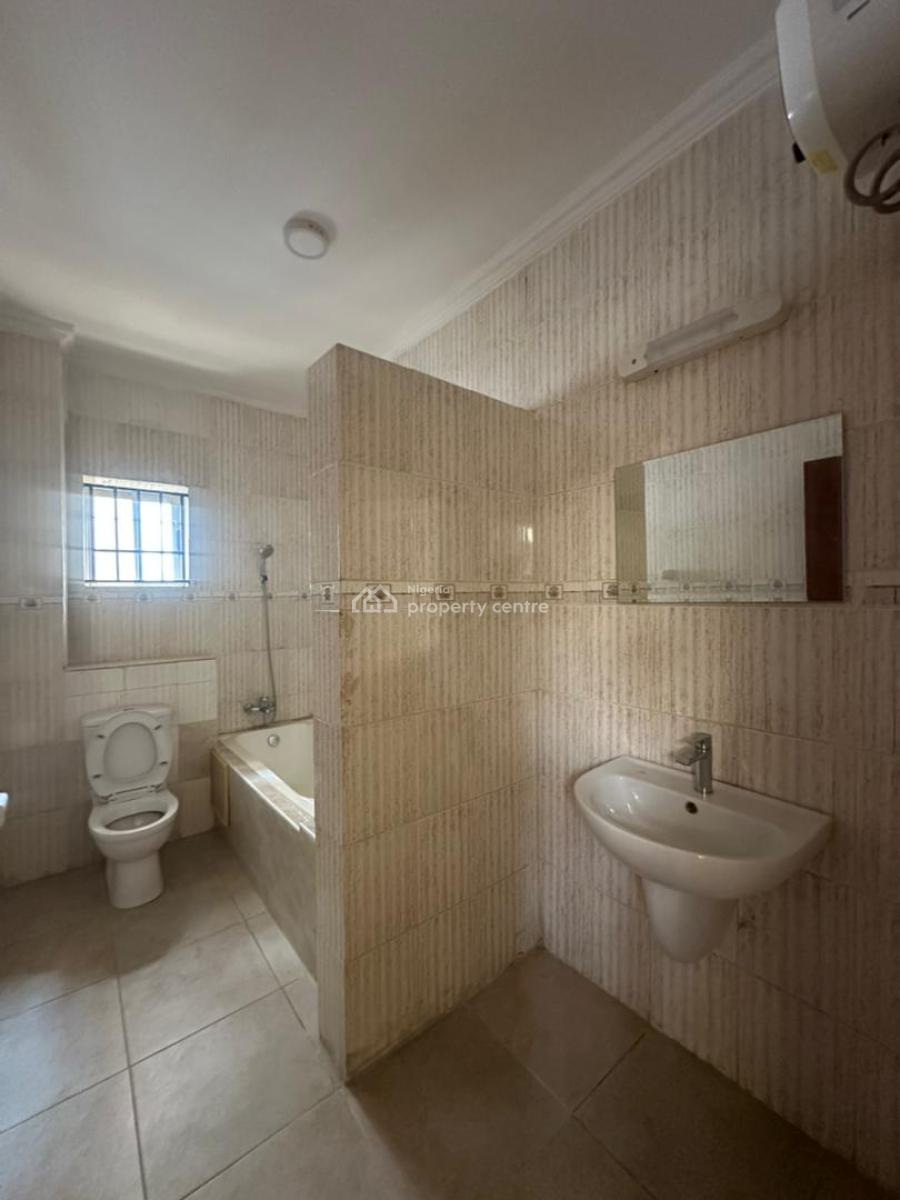 3 Bedroom Apartment, Lekki Phase 1, Lekki, Lagos, Flat / Apartment for Rent