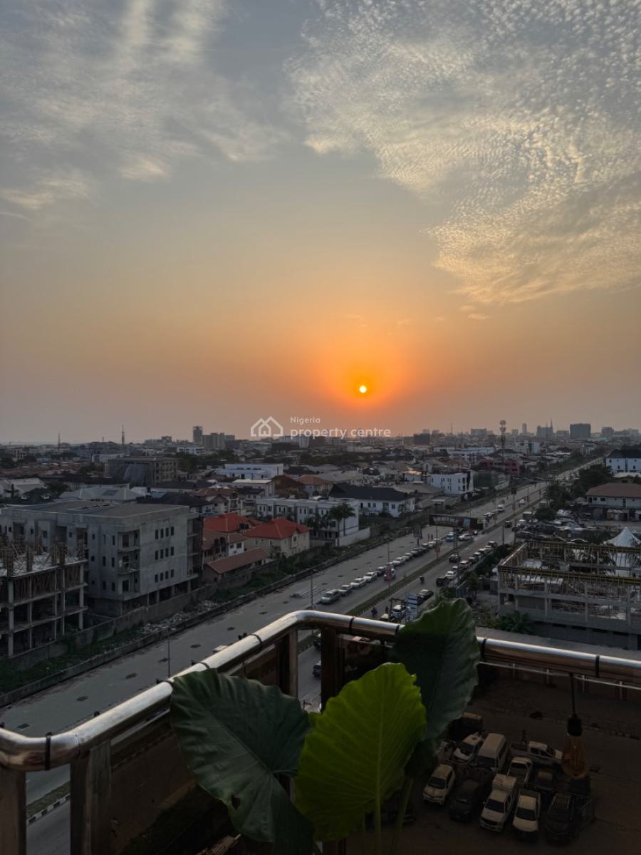 Luxury Rustic 4 Bedroom Maisonette, 7 Centrale Residence, Bisola Durosinmi Etti Drive, Lekki Phase 1, Lekki, Lagos, Flat / Apartment Short Let