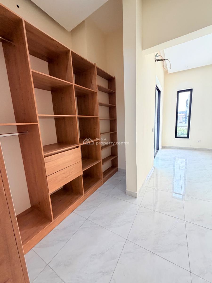 Tastefully Built 4 Bedroom Terrace Duplex with a Spacious Compound, Adeniyi Jones, Ikeja, Lagos, Terraced Duplex for Sale