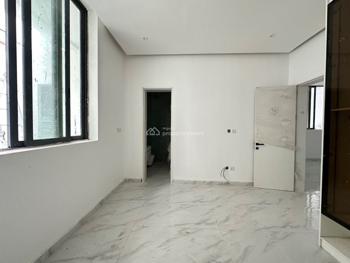 Charming 1 Bedroom Apartment with a Acs and Pool, Lekki Phase 1, Lekki, Lagos, Flat / Apartment for Sale