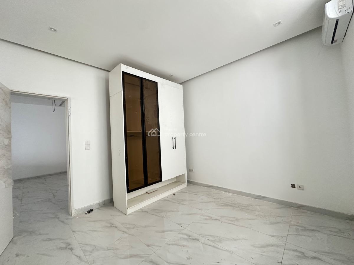 Charming 1 Bedroom Apartment with a Acs and Pool, Lekki Phase 1, Lekki, Lagos, Flat / Apartment for Sale