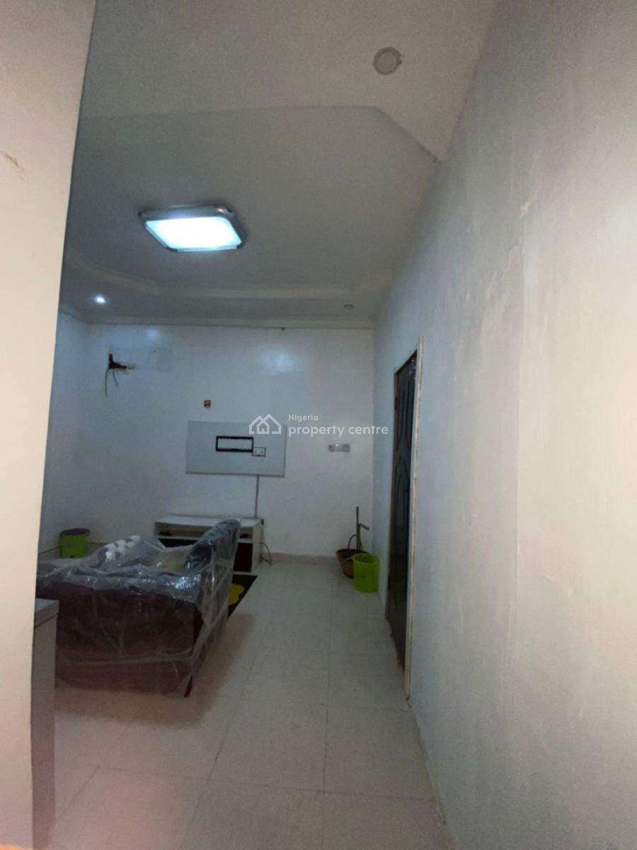 Standard and Very Spacious One Bedroom Mini Flat @ Bera Estate Chevron, Bera Estate Chevron, Lekki, Lagos, Mini Flat (room and Parlour) for Rent