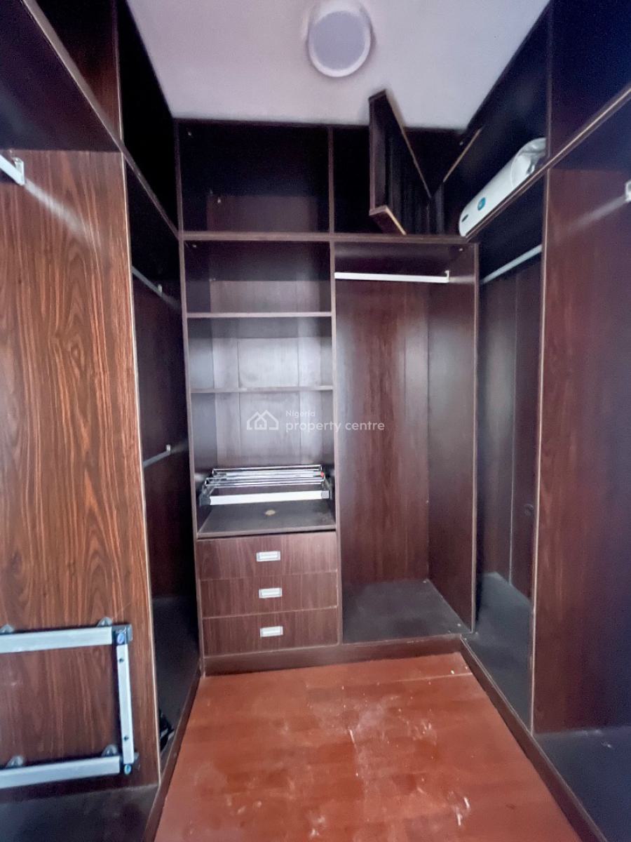 Spacious 2-bedroom Penthouse with Bq, Lekki Phase 1, Lekki, Lagos, Flat / Apartment for Rent