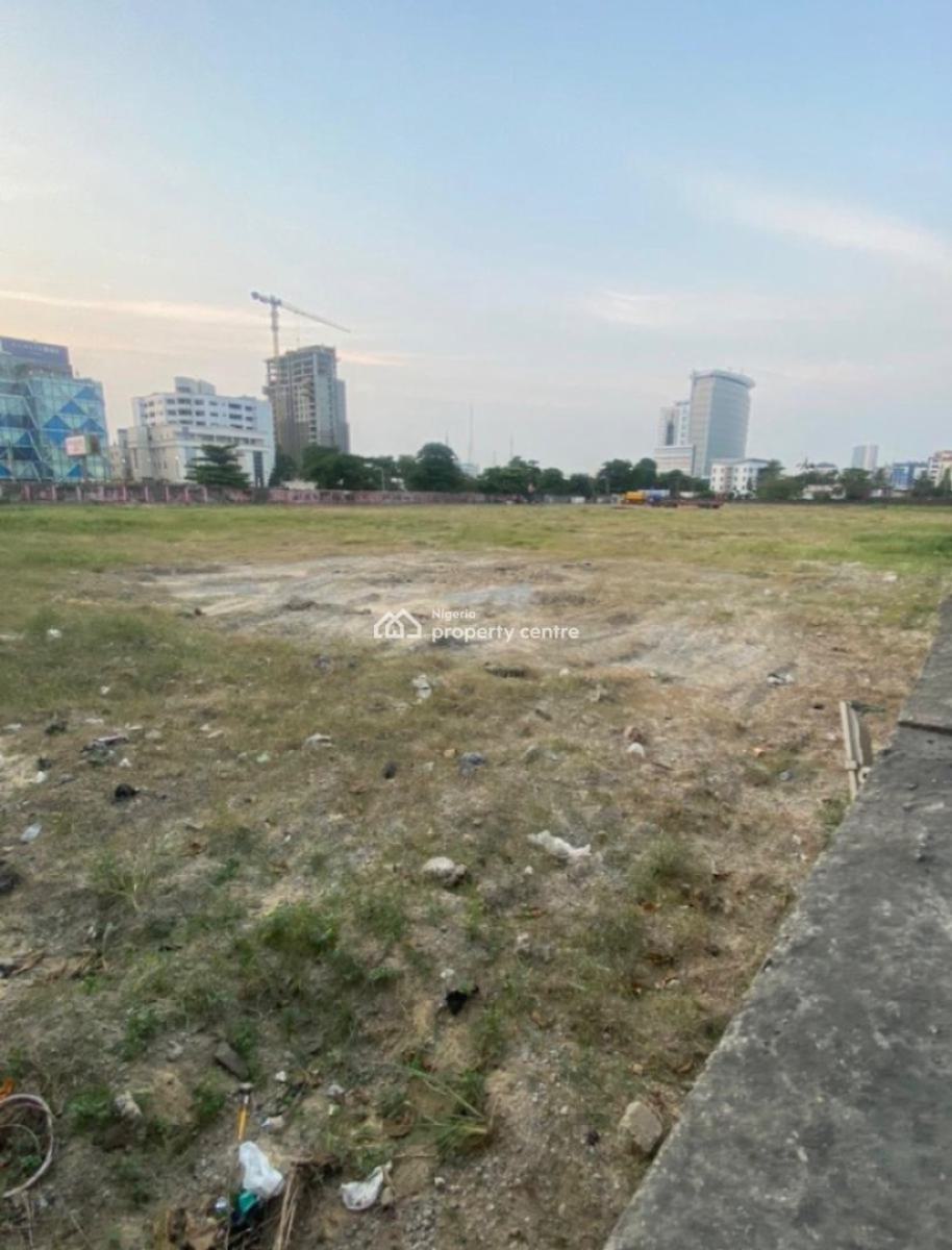 20,000sqmts(two;2 Hectares) with C of O in Victoria Island Lagos., Victoria Island (vi), Lagos, Mixed-use Land for Sale