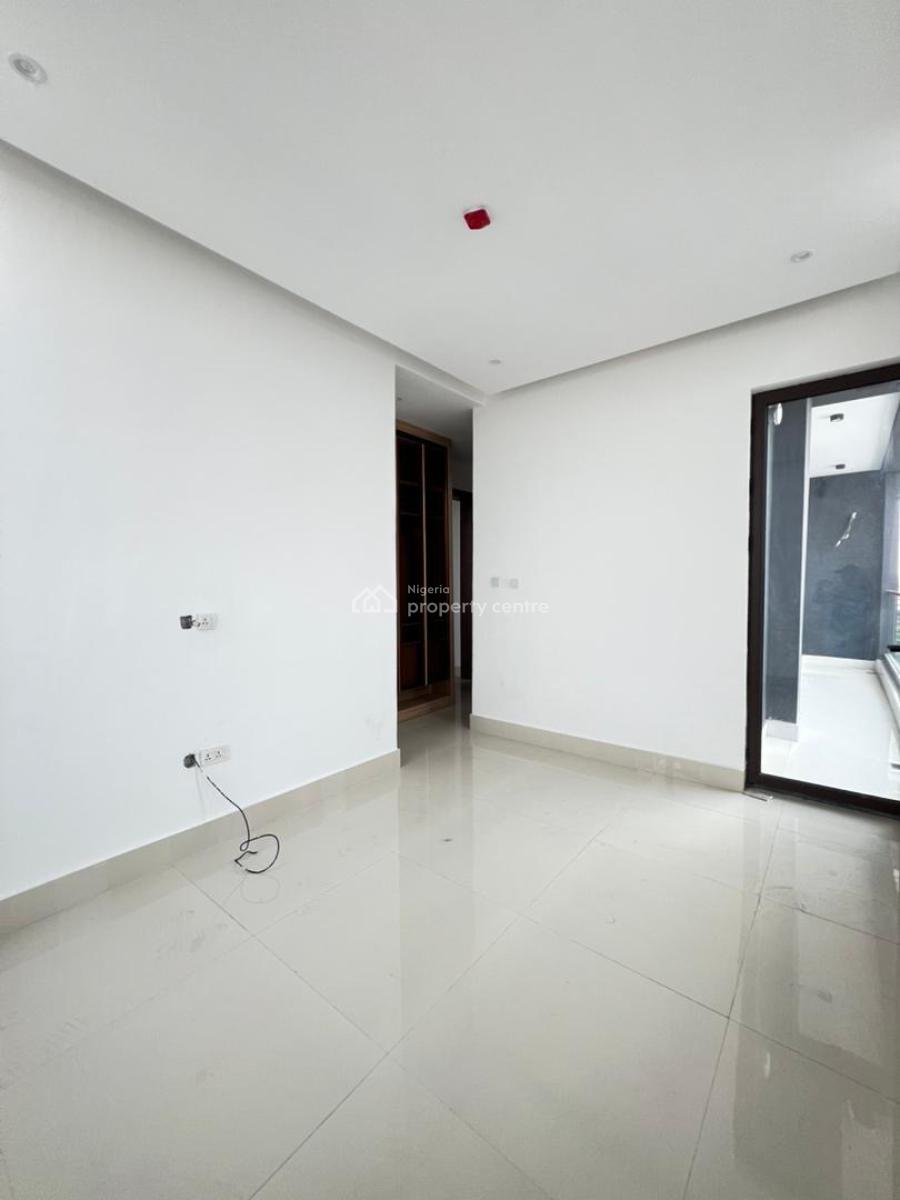 3 Bedroom Apartment, Lekki Phase 1, Lekki, Lagos, Block of Flats for Sale