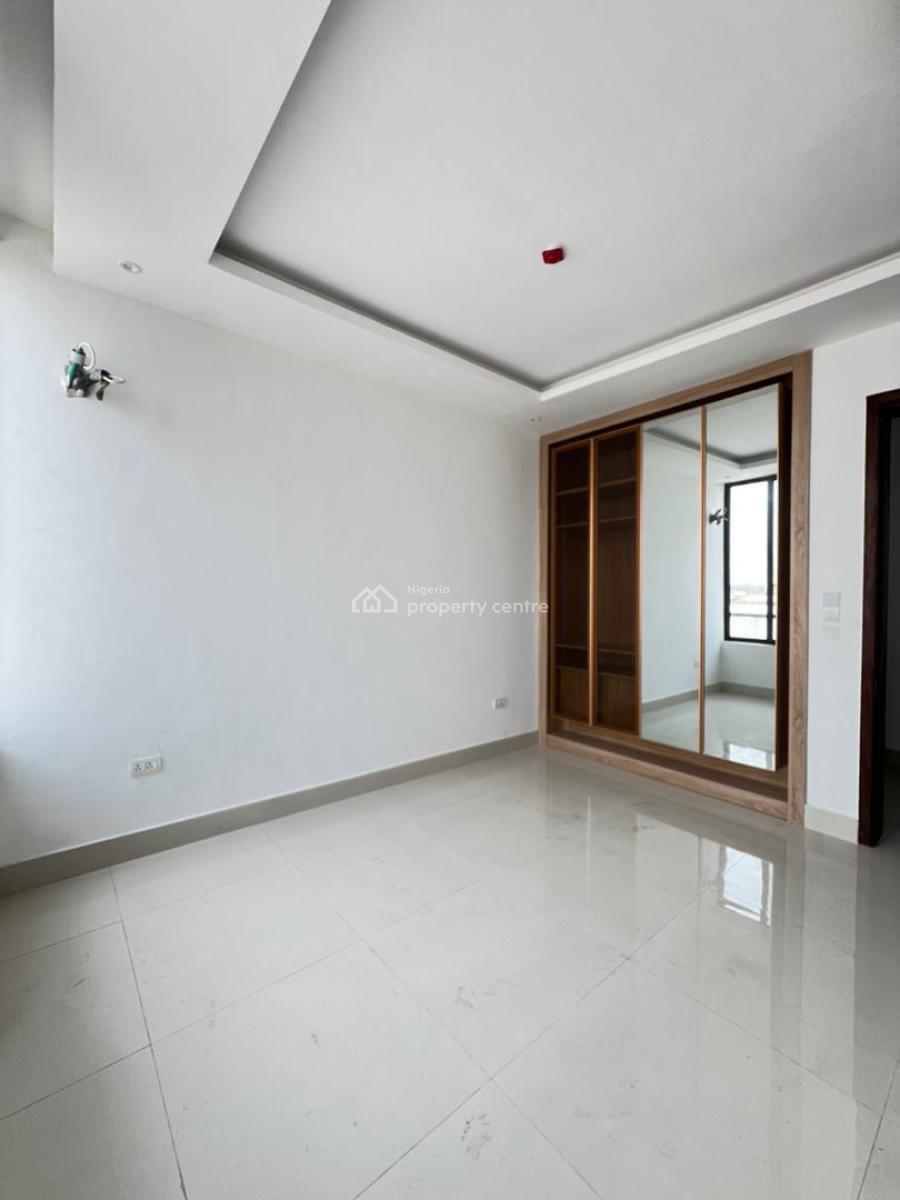 3 Bedroom Apartment, Lekki Phase 1, Lekki, Lagos, Block of Flats for Sale