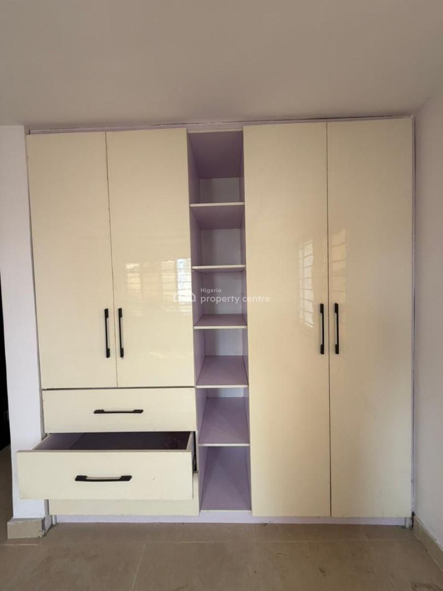 Great Investment: 3-bedroom Apartment with Modern Fits, Lekki Phase 1, Lekki, Lagos, Flat / Apartment for Sale