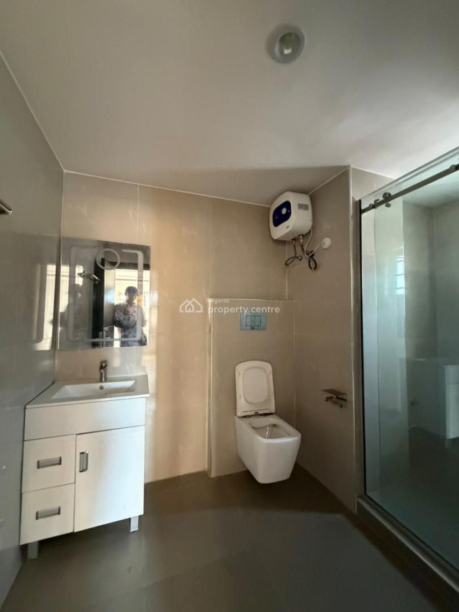 Great Investment: 3-bedroom Apartment with Modern Fits, Lekki Phase 1, Lekki, Lagos, Flat / Apartment for Sale