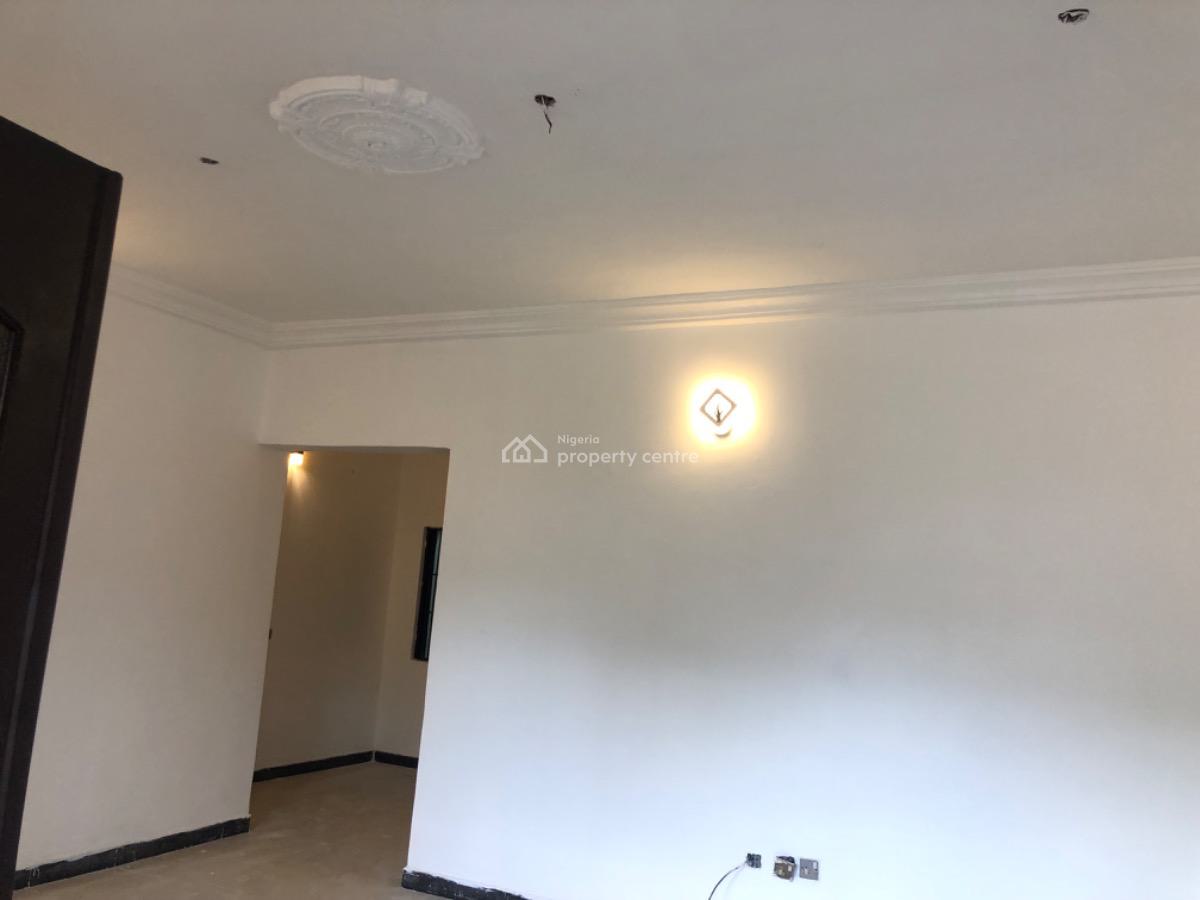 Standard London 3 Bedroom Apartment, Rumukurushi Newlayout Back of Intel, Port Harcourt, Rivers, Flat / Apartment for Rent