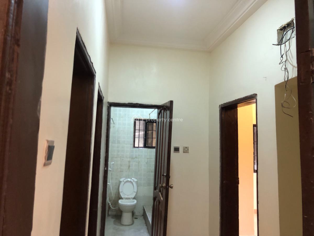 Standard London 3 Bedroom Apartment, Rumukurushi Newlayout Back of Intel, Port Harcourt, Rivers, Flat / Apartment for Rent