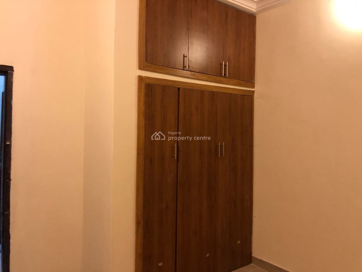 Standard London 3 Bedroom Apartment, Rumukurushi Newlayout Back of Intel, Port Harcourt, Rivers, Flat / Apartment for Rent